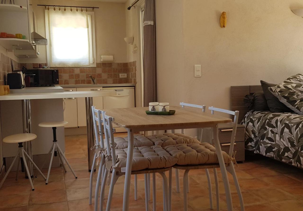 Studio Independant A La Villa Garlaban 3 Etoiles 热姆诺 外观 照片